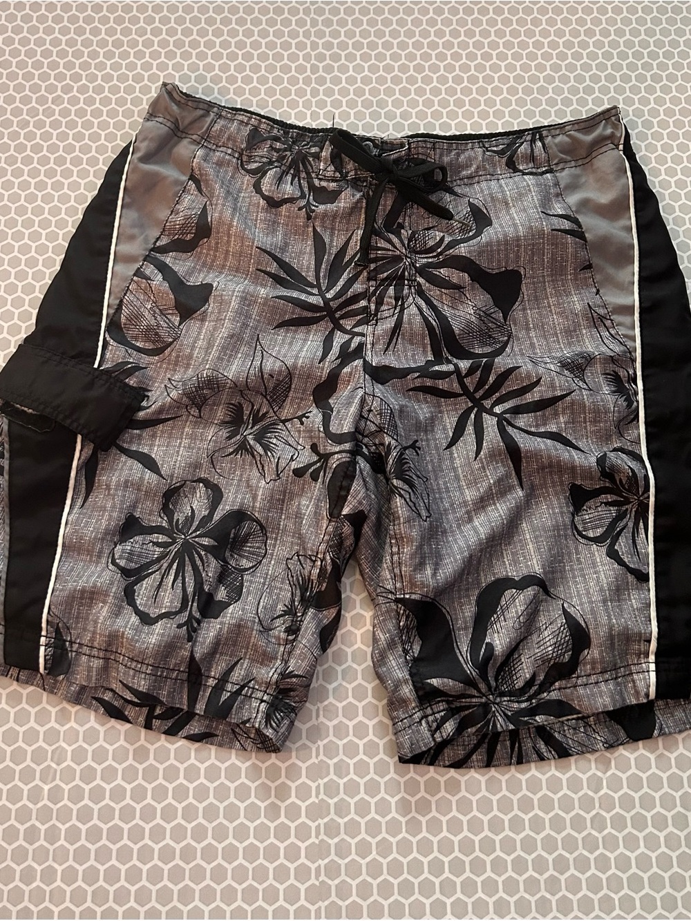 OP Men's Black and Gray Floral Swim Board Shorts. Size L (36-38)